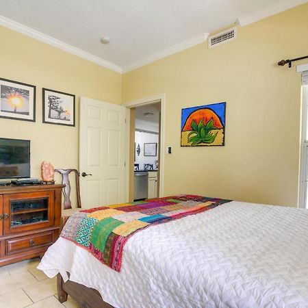 Lakefront Lago Vista Condo With Resort Amenities! Exterior photo